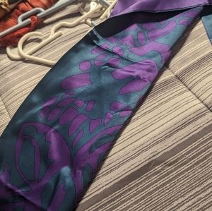 Exquisite 100% silk scarf